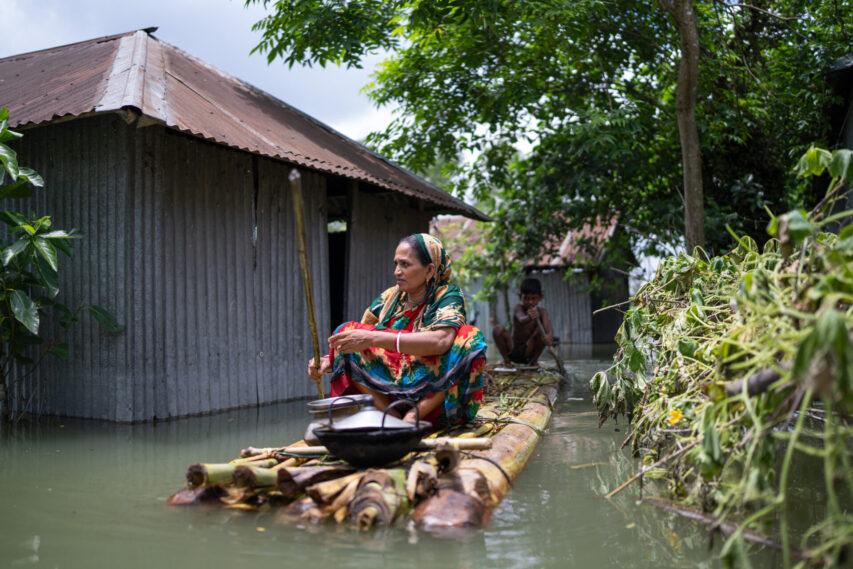Navigating through floods